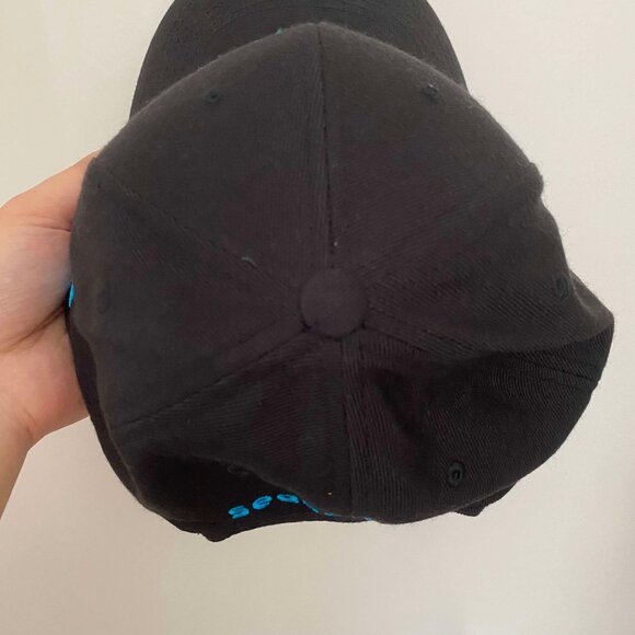 Resident alien season 2 baseball hat sci-fi unworn one size TV memorabilia - Picture 11 of 11
